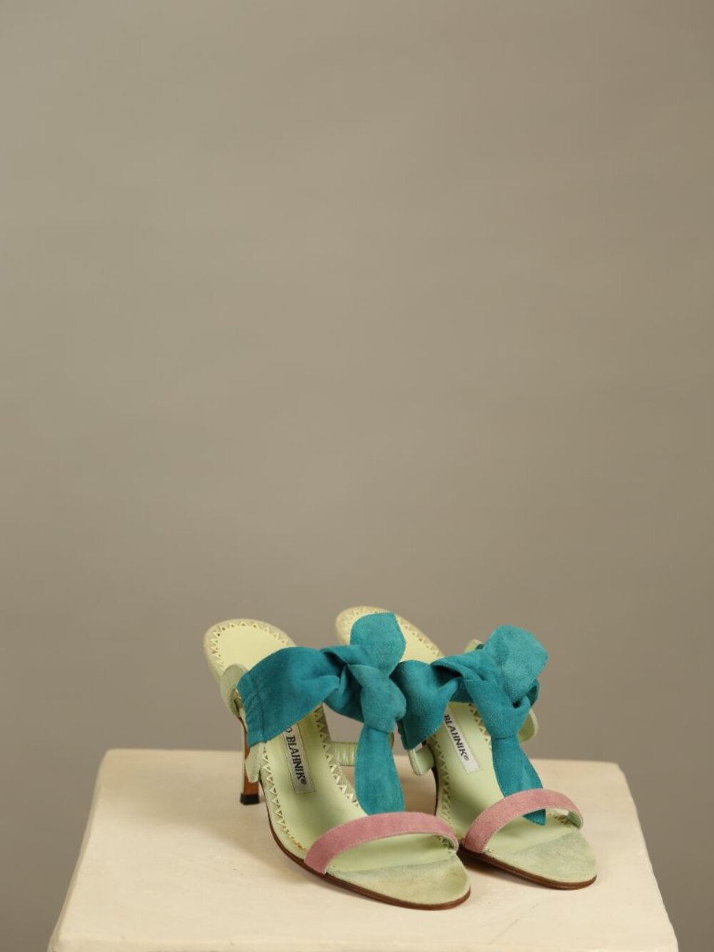 Extremely Rare Manolo Blahnik Sandals - Picture 12 of 12